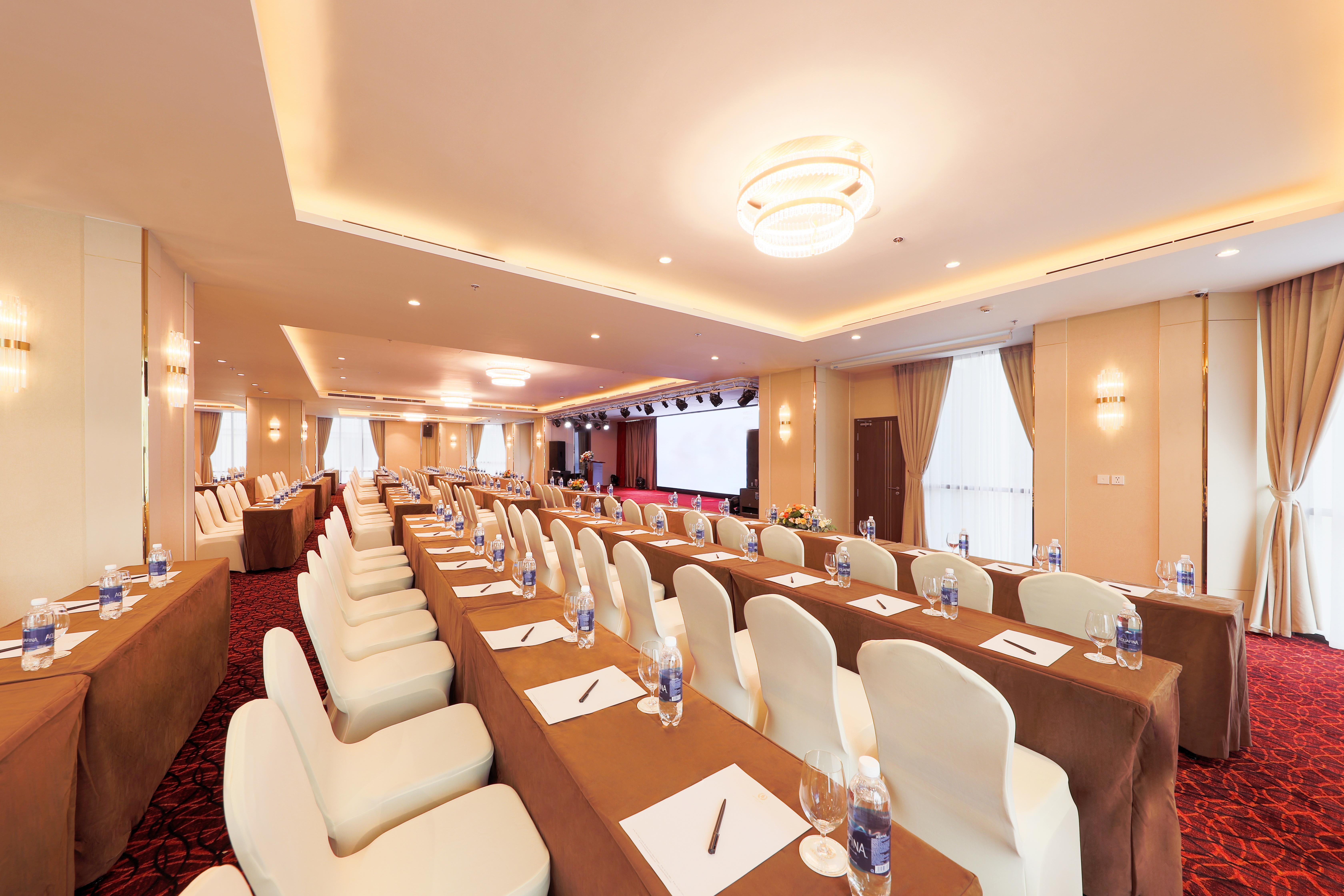 Grand Vista Hà Nội Khách sạn